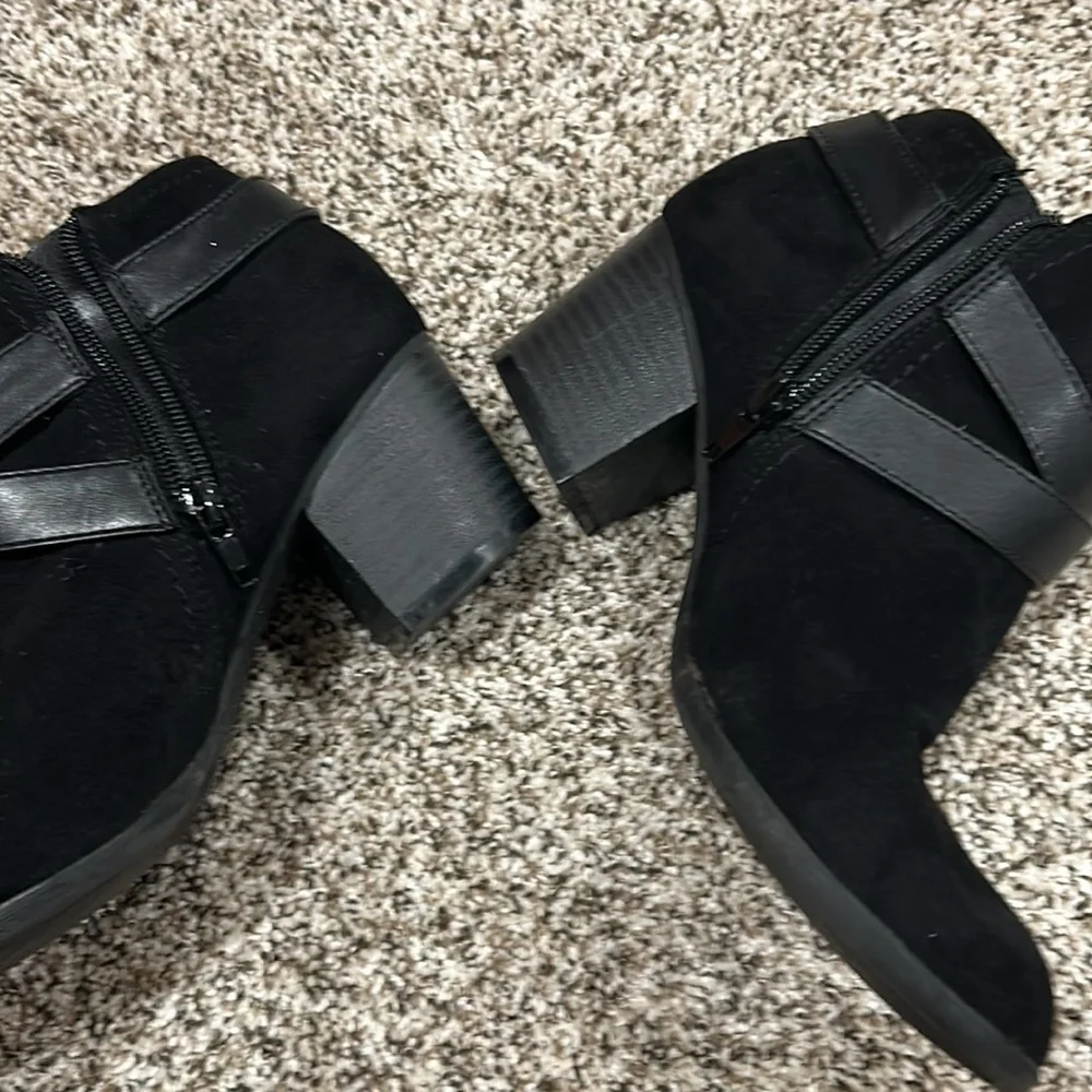 Indigo Rd. Sablena Bootie - Picture 10 of 11